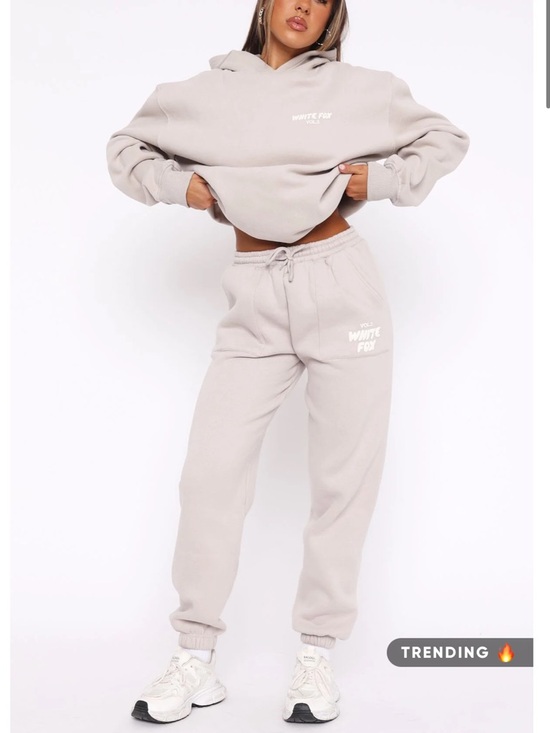 White Fox Boutique Pants - White Fox Offstage Sweatpants Moon Size XS